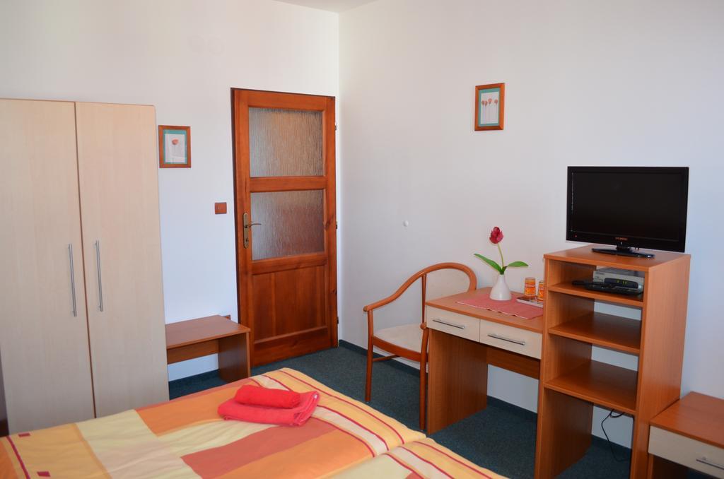 Hotel U Kapra Lázně Bělohrad Екстериор снимка