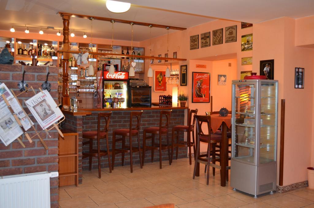 Hotel U Kapra Lázně Bělohrad Екстериор снимка