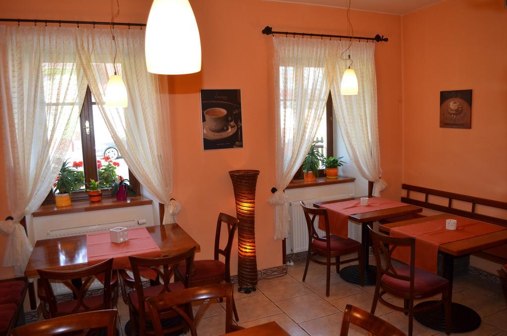 Hotel U Kapra Lázně Bělohrad Екстериор снимка