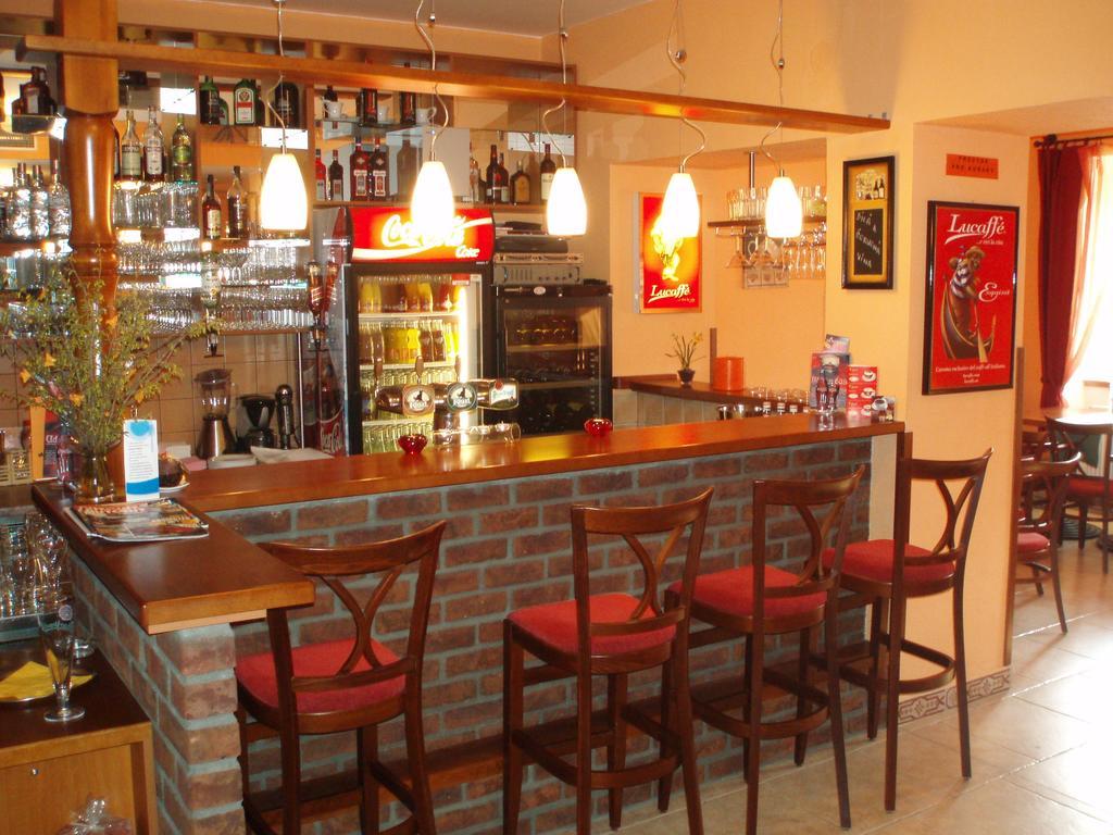Hotel U Kapra Lázně Bělohrad Екстериор снимка