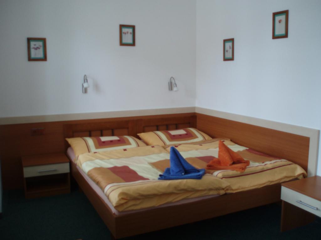 Hotel U Kapra Lázně Bělohrad Екстериор снимка