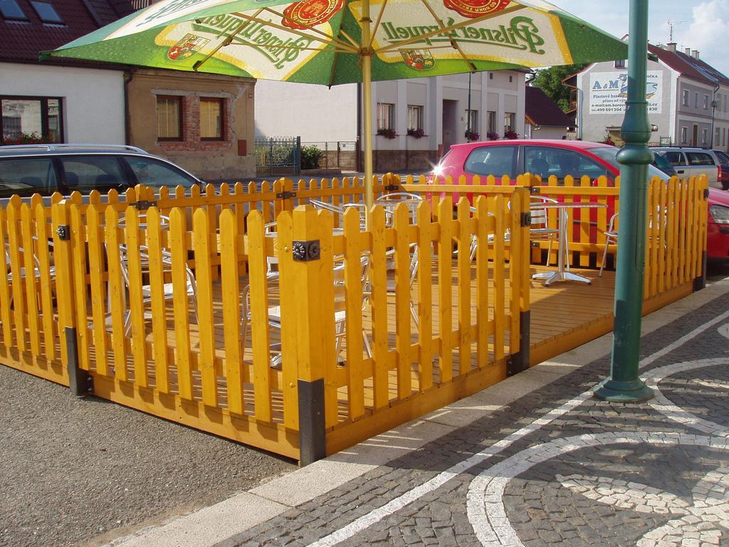 Hotel U Kapra Lázně Bělohrad Екстериор снимка