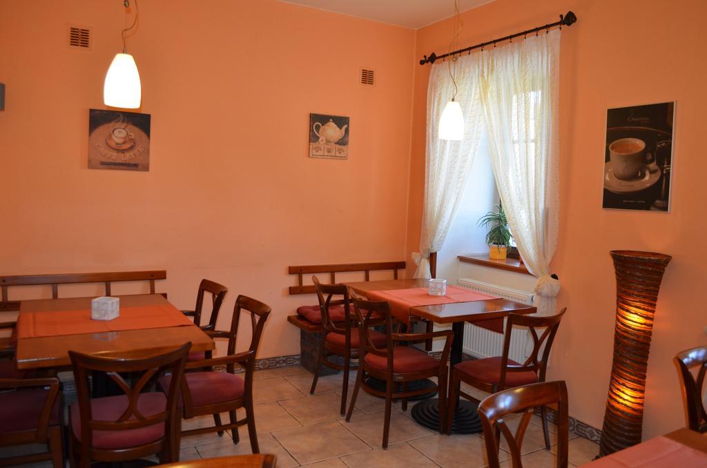 Hotel U Kapra Lázně Bělohrad Екстериор снимка